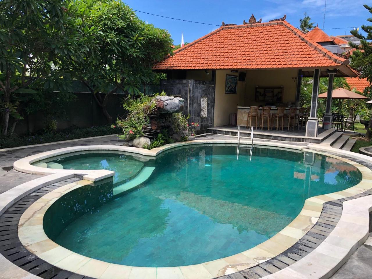 D'Kubu Legian Hotel Eksteriør billede