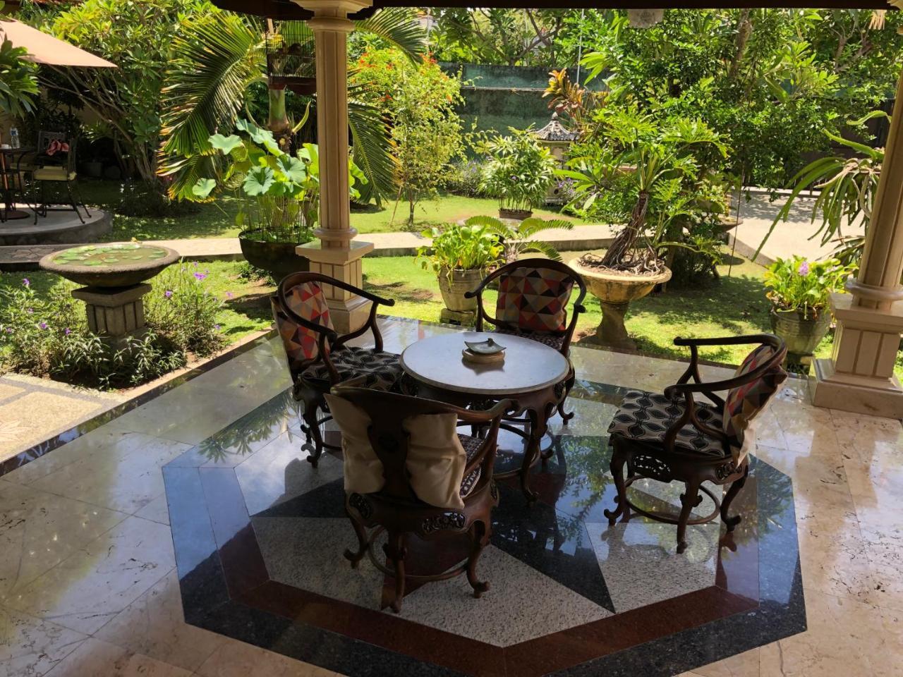 D'Kubu Legian Hotel Eksteriør billede