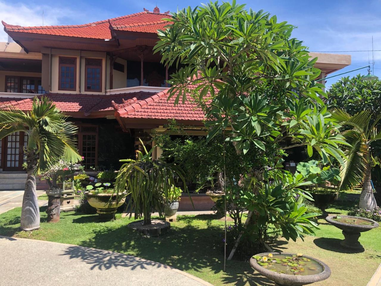 D'Kubu Legian Hotel Eksteriør billede